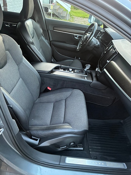 Volvo V90 Cross Country 10 of 17