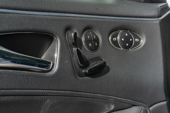 Mercedes-Benz CLS350 8 of 20