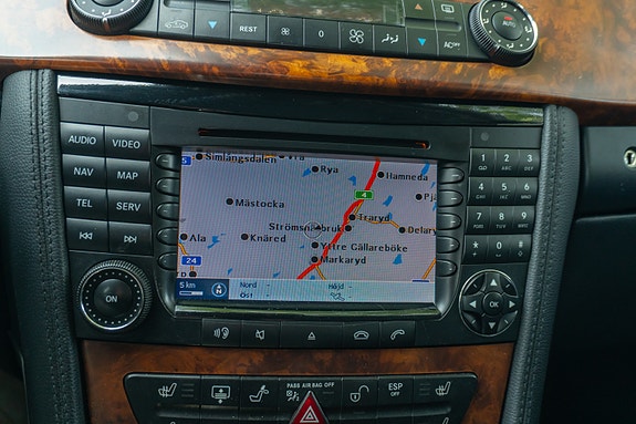 Mercedes-Benz CLS350 12 of 20