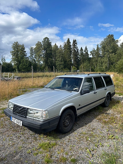 Volvo 940 2 of 6
