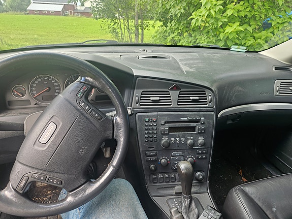 Volvo V70 12 of 15