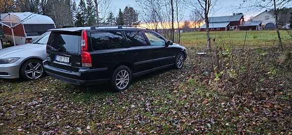 Volvo V70 4 of 15