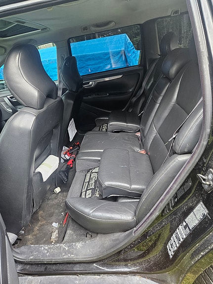 Volvo V70 8 of 15