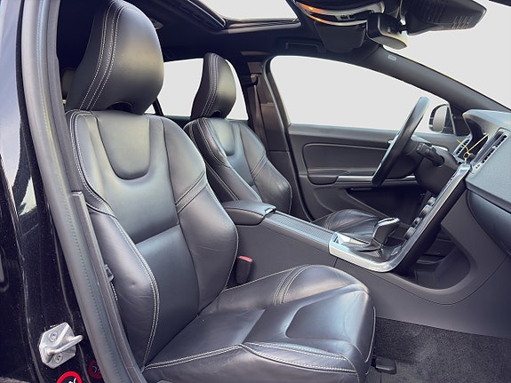 Volvo V60 19 of 22