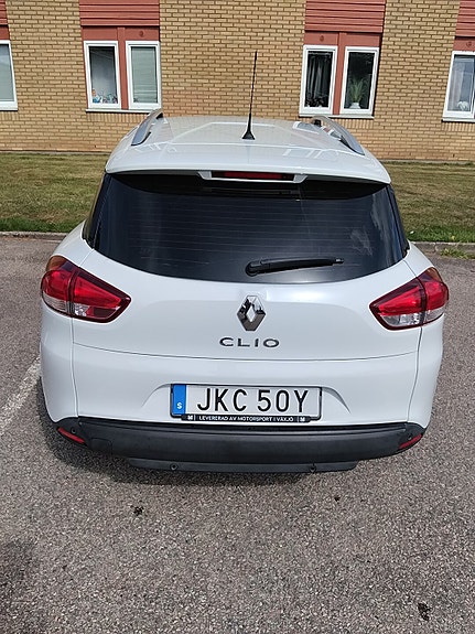 Renault Clio 2 of 12
