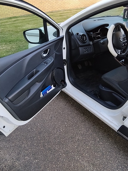 Renault Clio 6 of 12