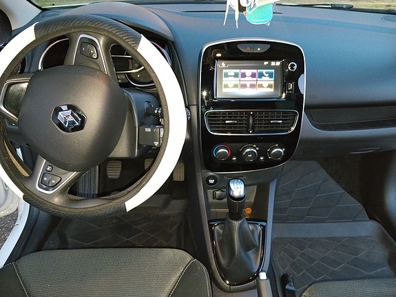 Renault Clio 4 of 12