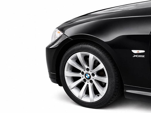 BMW 320d 8 of 11