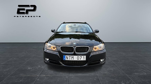 BMW 320d 2 of 11