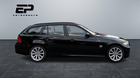 BMW 320d 4 of 11