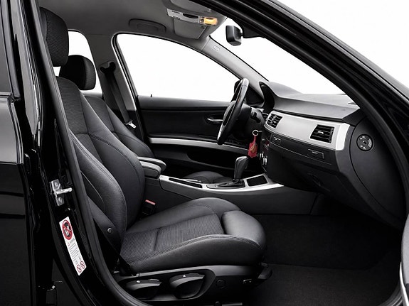 BMW 320d 11 of 11
