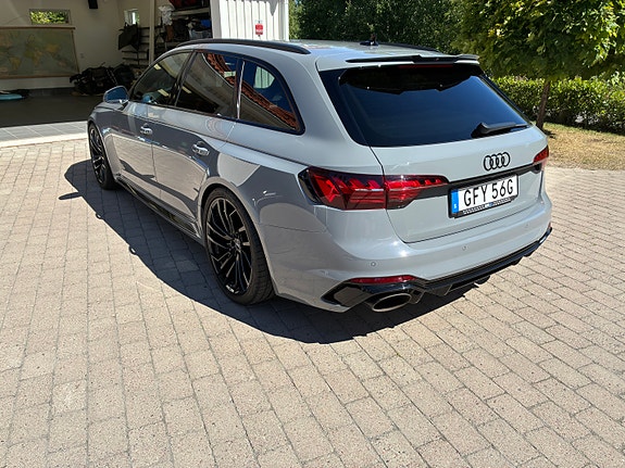 Audi RS4 4 of 14