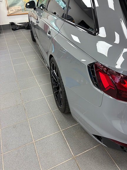 Audi RS4 11 of 14