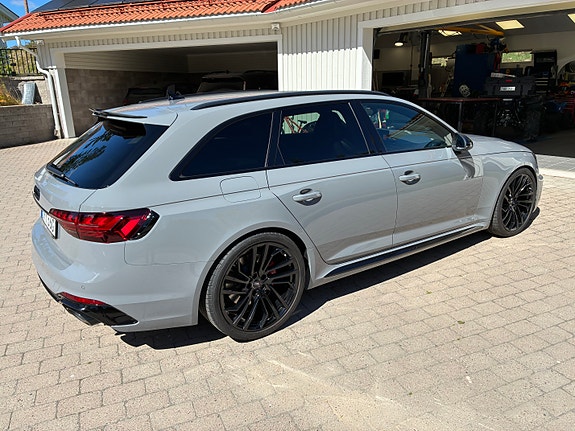 Audi RS4 6 of 14