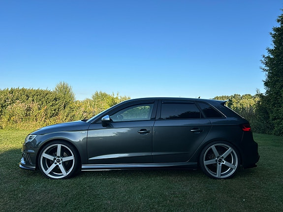 Audi A3 3 of 12