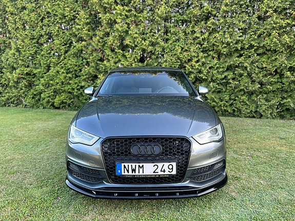 Audi A3 8 of 12