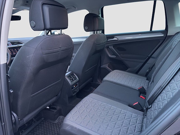 Volkswagen Tiguan 21 of 21