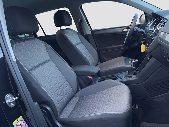 Volkswagen Tiguan 11 of 21