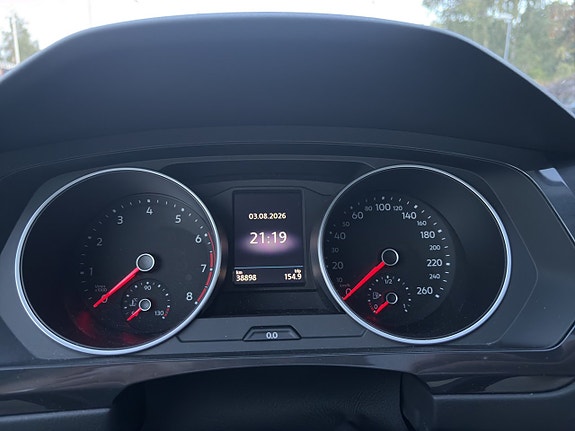 Volkswagen Tiguan 16 of 21