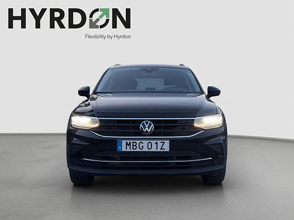 Volkswagen Tiguan 2 of 21