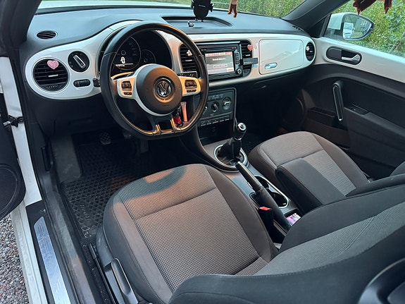 Volkswagen Beetle 5 of 18