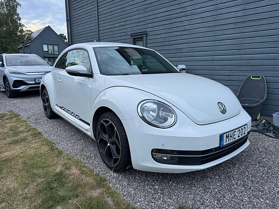 Volkswagen Beetle 2 of 18