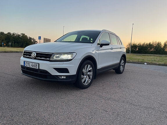 Volkswagen Tiguan 2 of 7