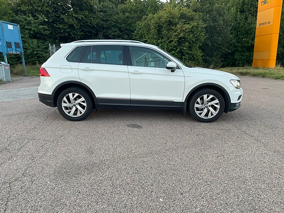 Volkswagen Tiguan 4 of 7