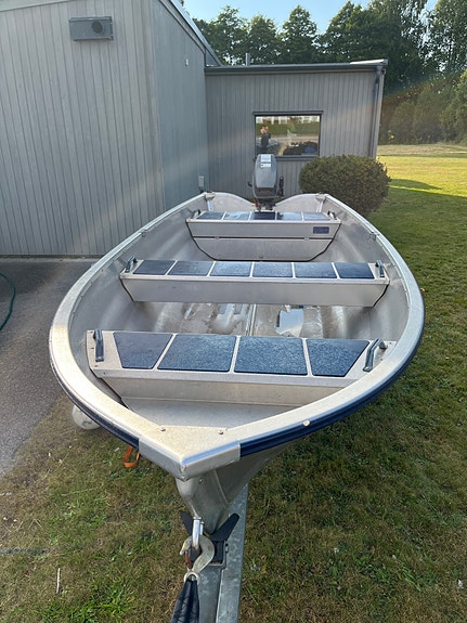 Linder 440 Fishing 5hk inkl. 80-trailer 2 of 4