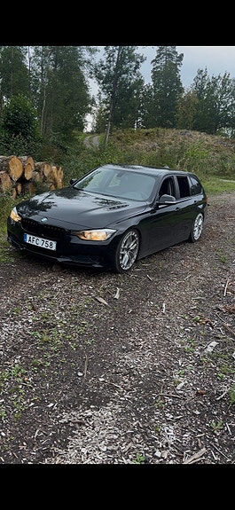 BMW 320d 4 of 7