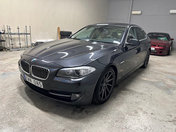 BMW 528 6 of 17