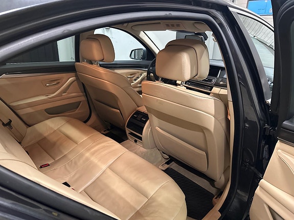 BMW 528 12 of 17