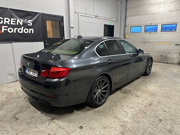 BMW 528 3 of 17