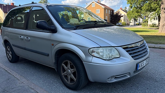 Chrysler Voyager 2 of 6