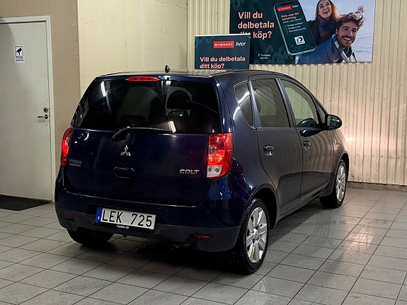 Mitsubishi Colt 5 of 10