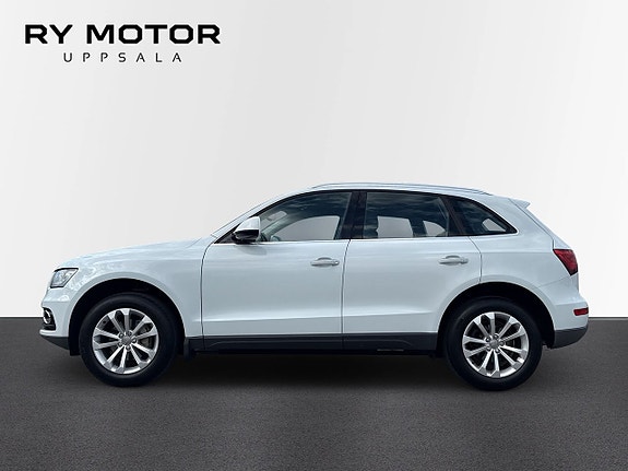 Audi Q5 2 of 25