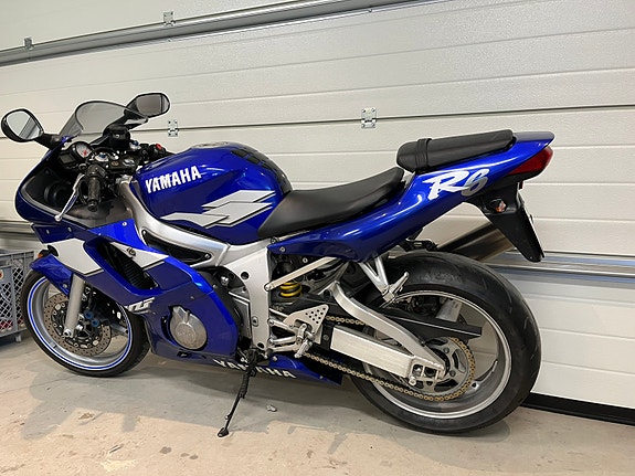 Yamaha YZF-R6 4 of 4