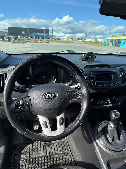 Kia Sportage 6 of 8