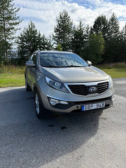 Kia Sportage 2 of 8