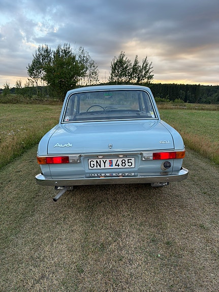 Audi 60 3 of 10