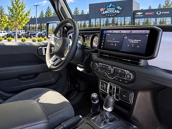 Jeep Wrangler 9 of 22