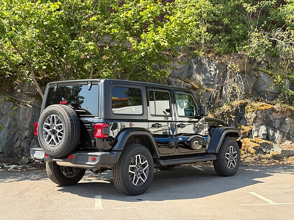 Jeep Wrangler 4 of 25