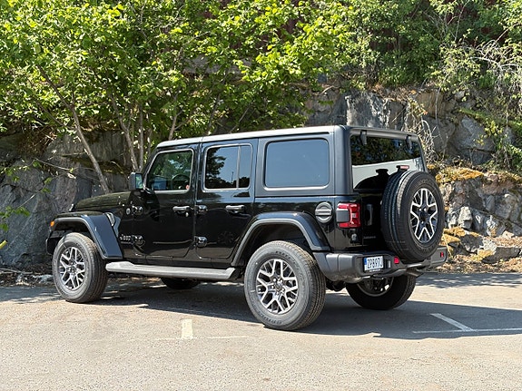 Jeep Wrangler 5 of 25