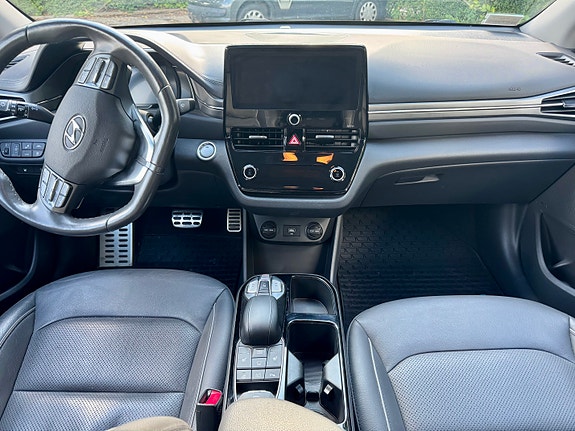 Hyundai IONIQ 6 of 12