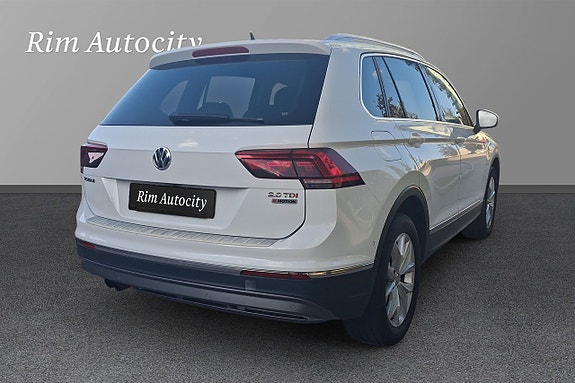 Volkswagen Tiguan 5 of 14