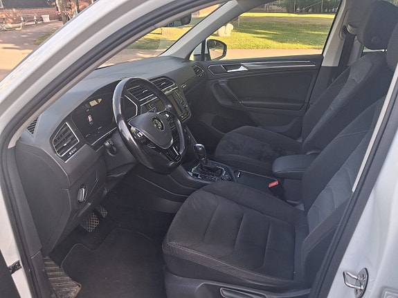 Volkswagen Tiguan 8 of 14
