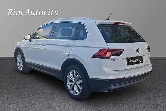Volkswagen Tiguan 3 of 14