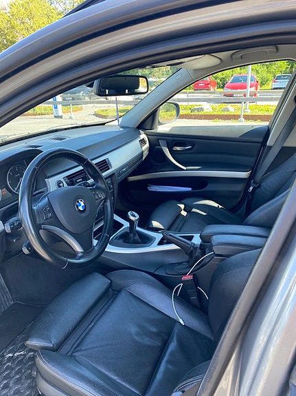 BMW 320d 5 of 5