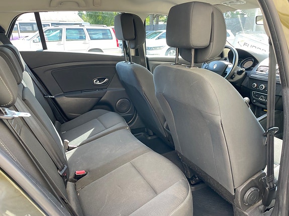 Renault Megane 5 of 9