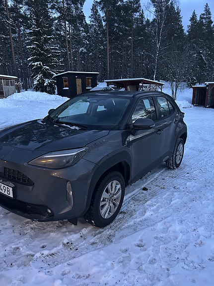 Toyota Yaris Cross 2 of 3